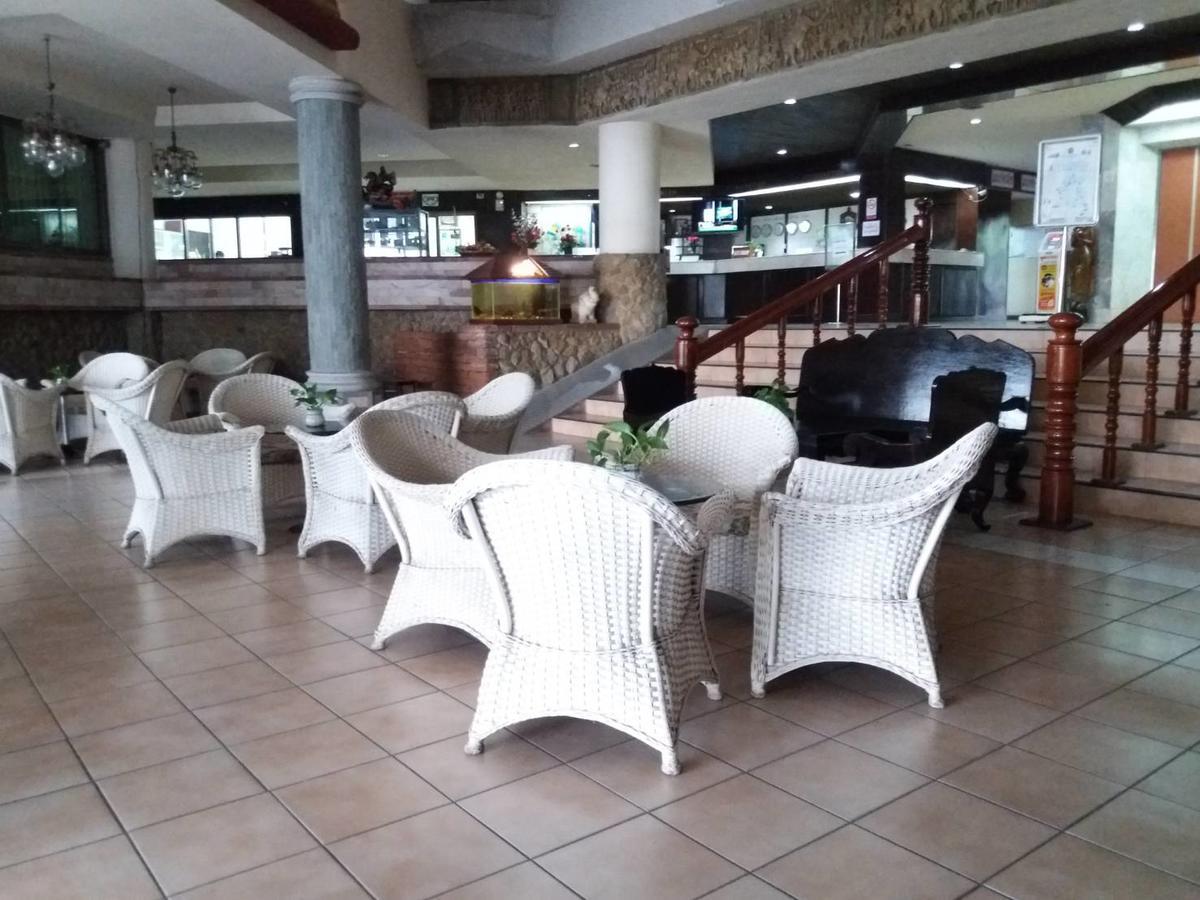 Petchkasem Grand Hotel Surin Exterior photo